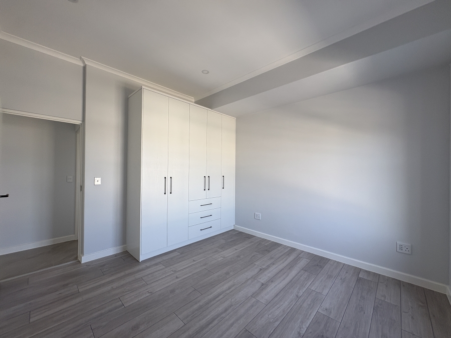 5 Bedroom Property for Sale in Sandown Western Cape
